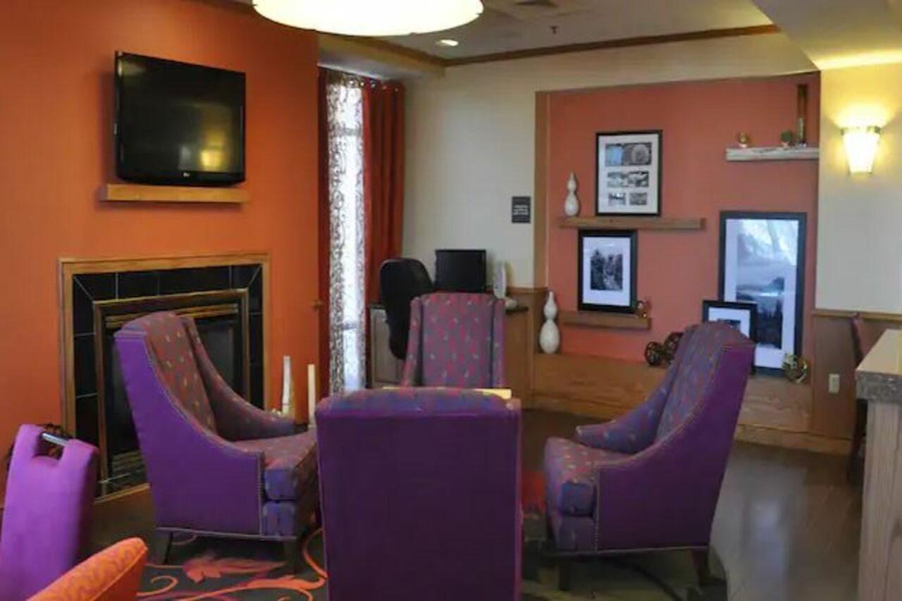 Hampton Hotel