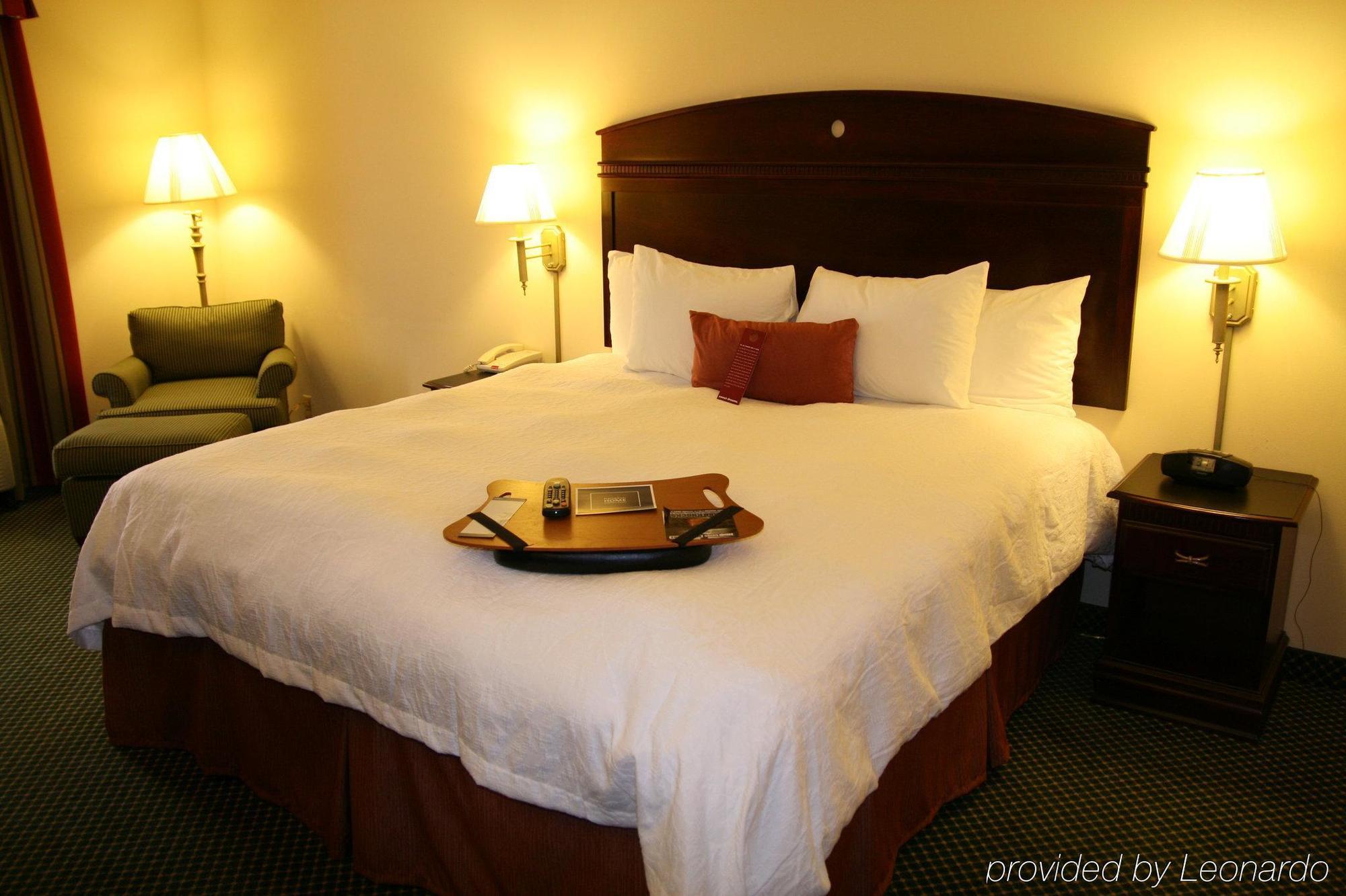 Hampton 3*